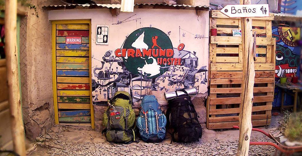 Giramundo Hostel Умауака Екстериор снимка