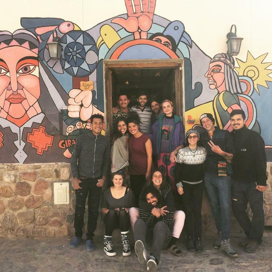 Giramundo Hostel Умауака Екстериор снимка